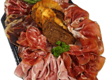 Ham proeverij voor 4 personen met diversen soorten ham met huisgemaakte bruschetta`s